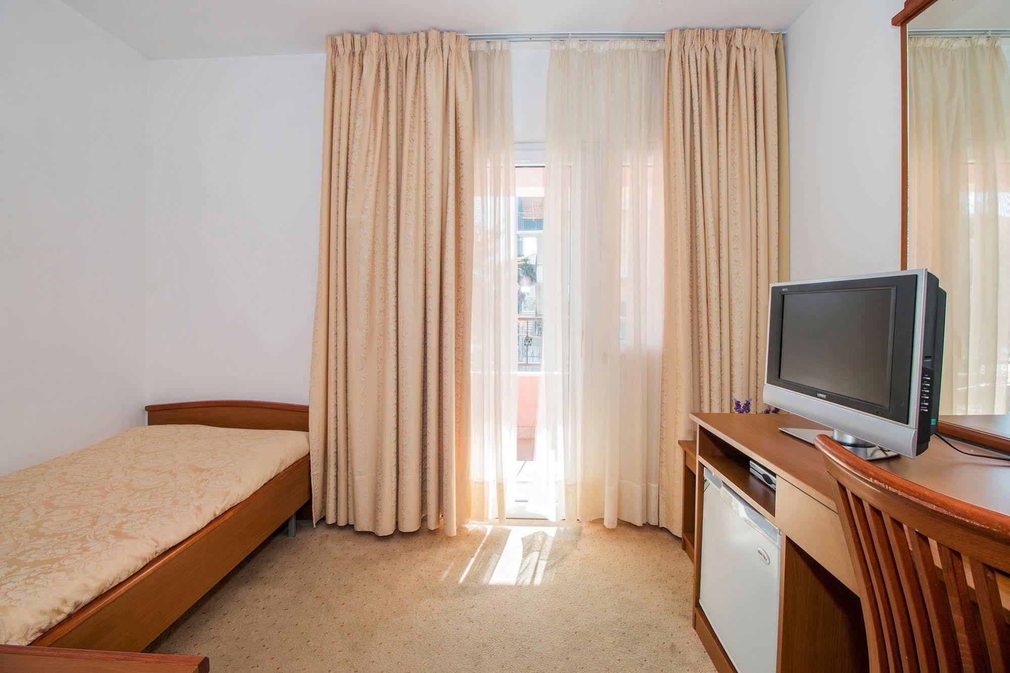 Hotel Hygge Biograd Na Moru Ngoại thất bức ảnh