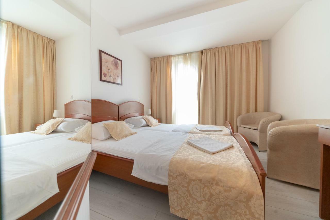 Hotel Hygge Biograd Na Moru Ngoại thất bức ảnh