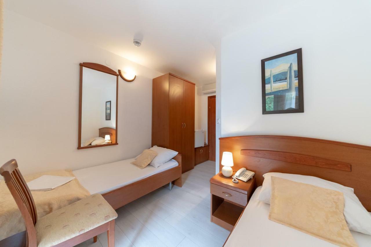 Hotel Hygge Biograd Na Moru Ngoại thất bức ảnh