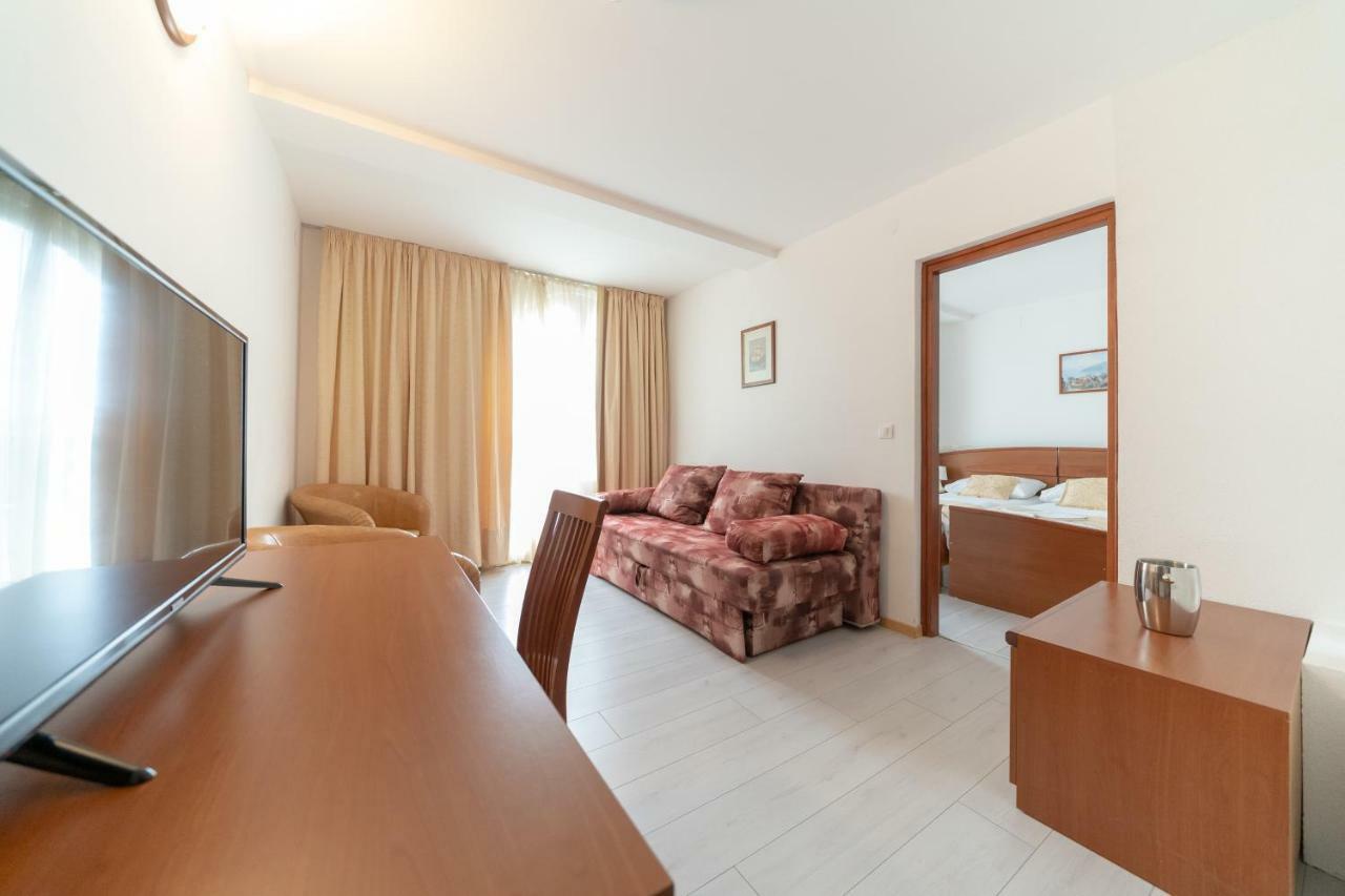 Hotel Hygge Biograd Na Moru Ngoại thất bức ảnh