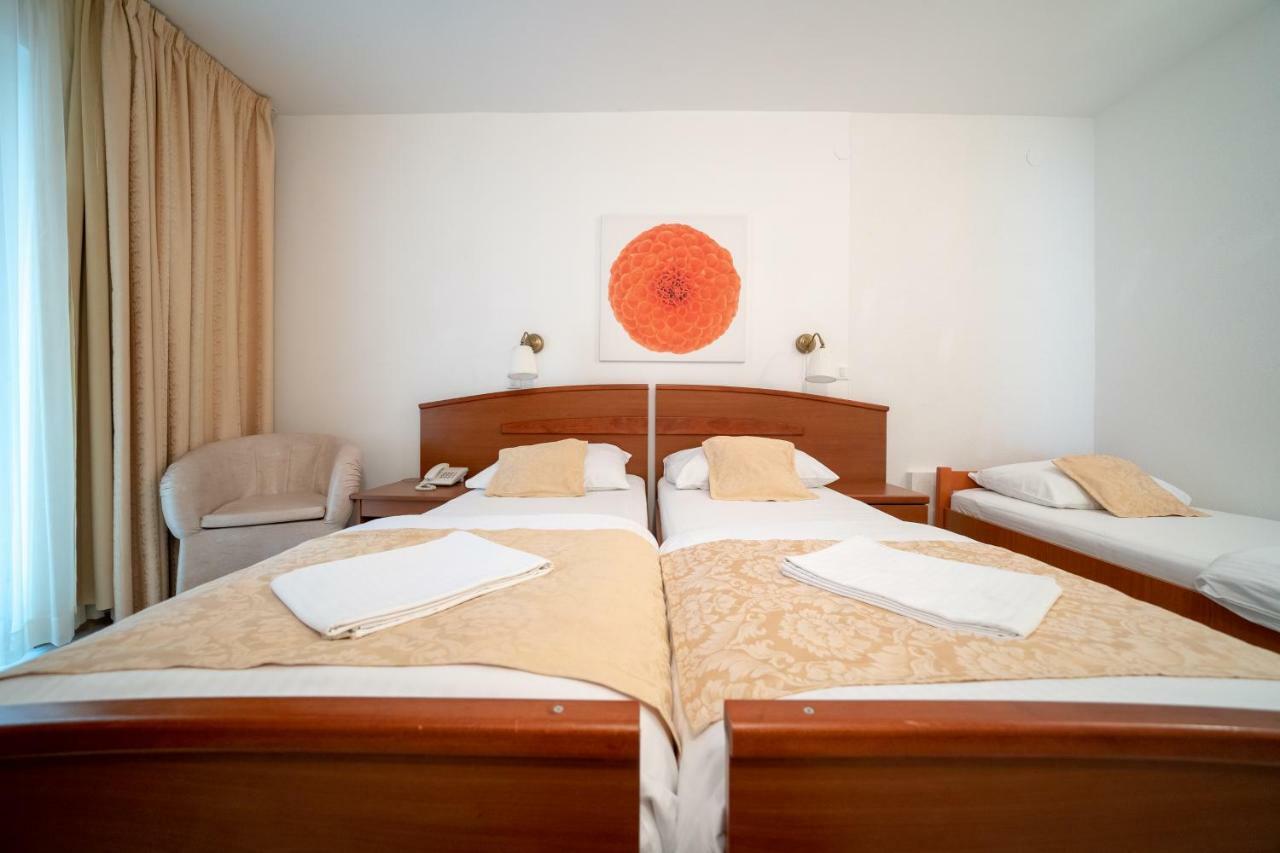 Hotel Hygge Biograd Na Moru Ngoại thất bức ảnh