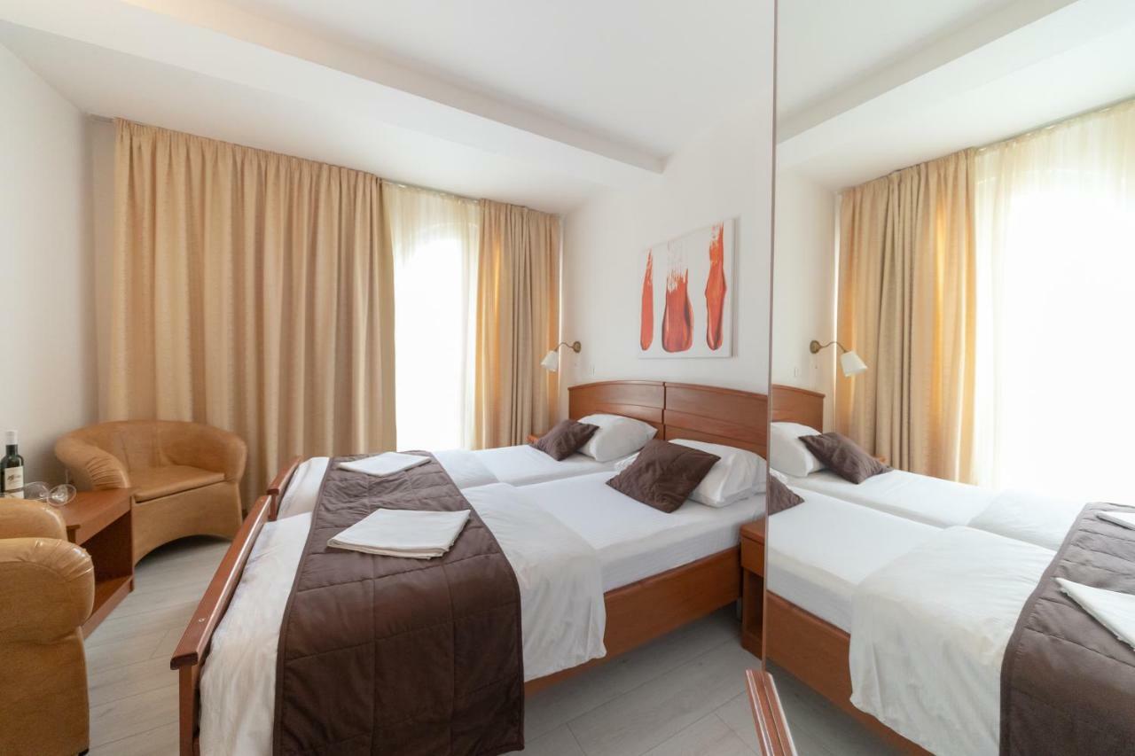 Hotel Hygge Biograd Na Moru Ngoại thất bức ảnh